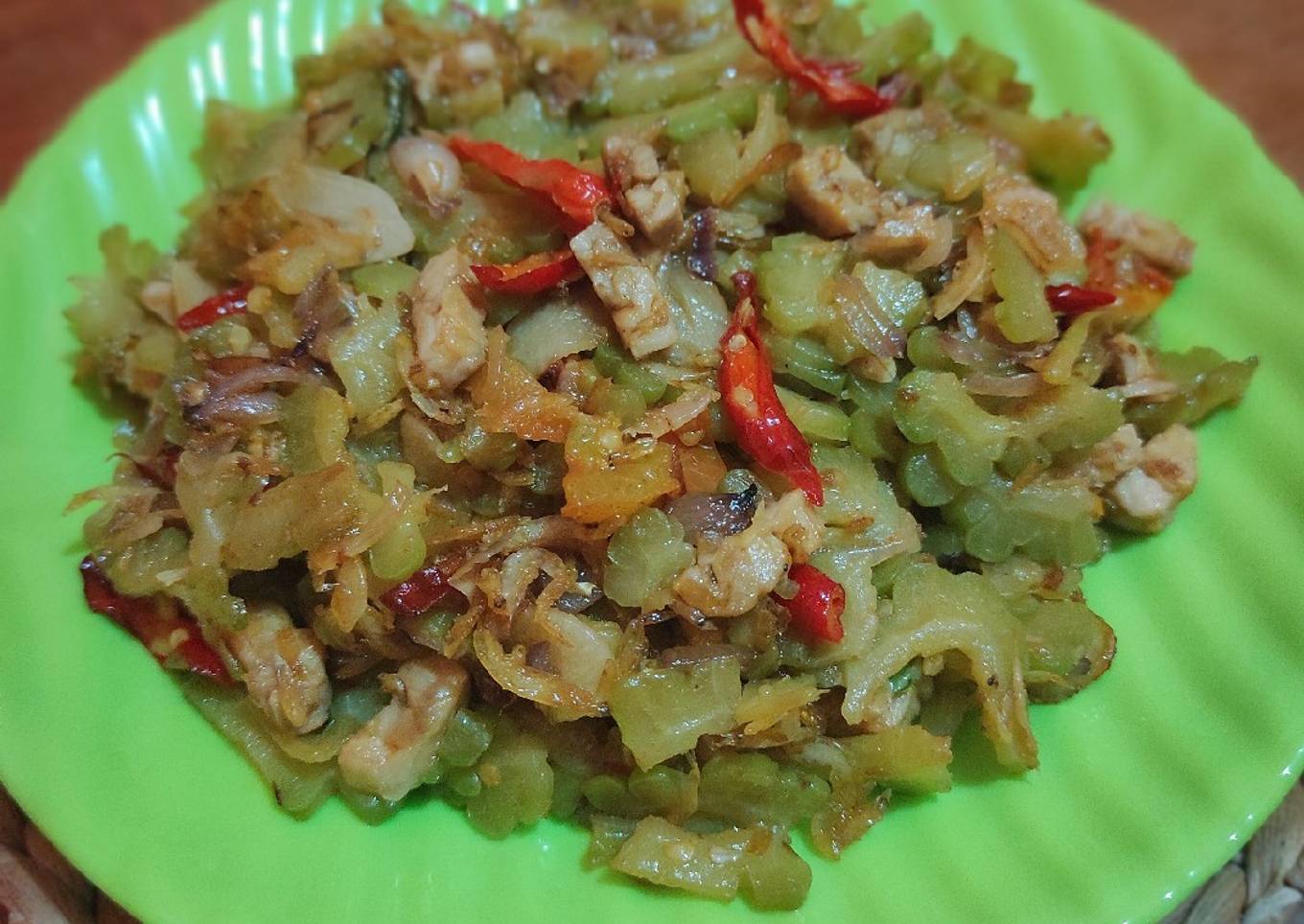 330. Tumis Pare Udang Rebon