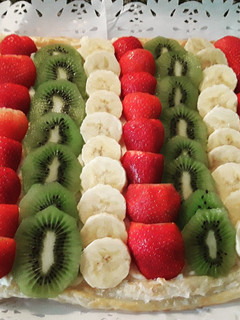 Una foto de Hojaldre con crema pastelera y frutas