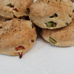 A picture of Savoury scones. Airfyer.