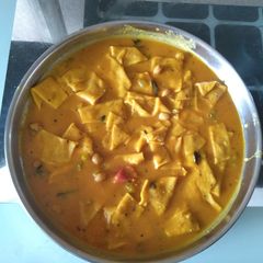 A picture of Gujarati dal dhokli.