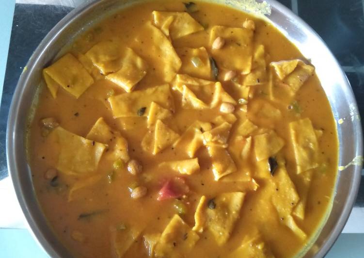 Recipe of Quick Gujarati dal dhokli