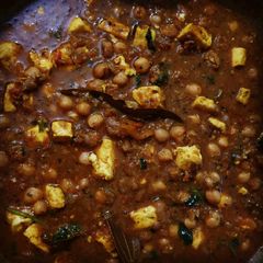 A picture of Paneer Chole Masala.
