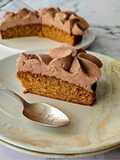 Gâteau aux épices et chantilly chocolat