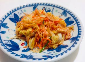 Una foto de Kimchi de col chino bechu gimchi 배추김치🇺🇾🇯🇵🇰🇷🇰🇵朝鮮漬（白菜キムチ）