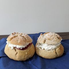 A picture of Shrove Tuesday Buns - Toppings.