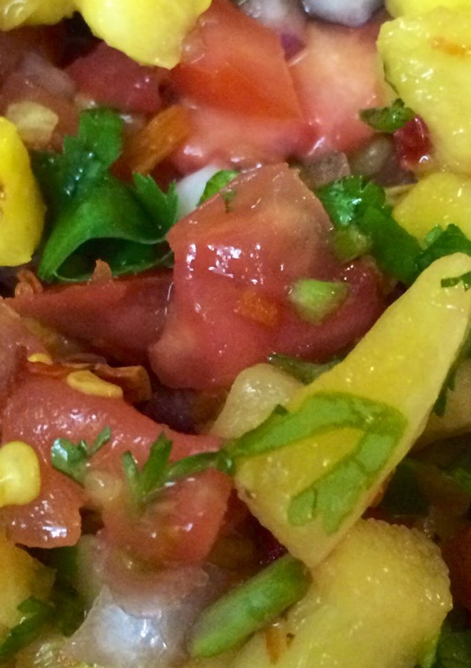 Una foto de Pico de Gallo con piña