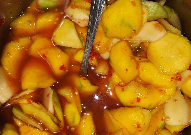 Asinan mangga seger