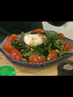 Una foto de Ensalada de Burrata