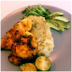 A picture of Grilled Chicken Brunch.