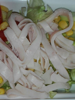 Una foto de 216 Ensalada Je