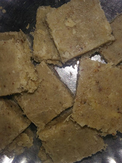 A picture of Coconut burfi.