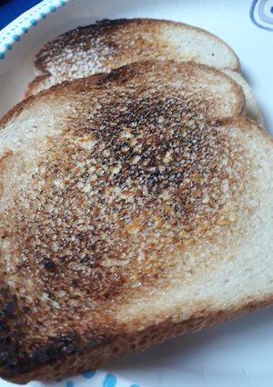 A picture of Toast Parmesan.