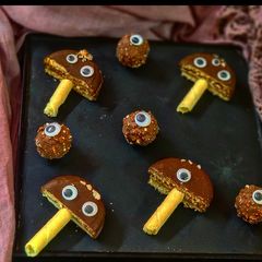 A picture of Ferrari dora choco bun devil Halloween eyes.