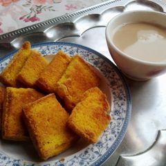A picture of Cake Rusk.