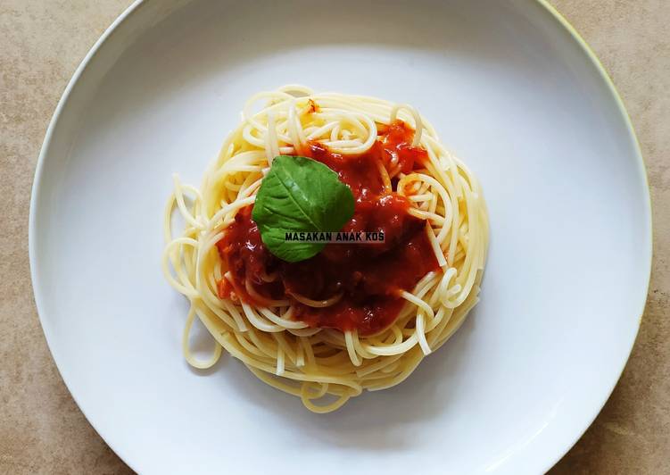 Spaghetti Saus Bolognese Instan (Rp 8.000)