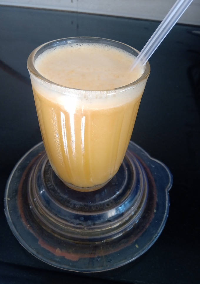 સંતરાનું જ્યુસ (Orangre Juice Recipe In Gujarati) રેસીપી મુખ્ય ફોટો