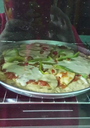 Una foto de Pizza mixta con masa casera