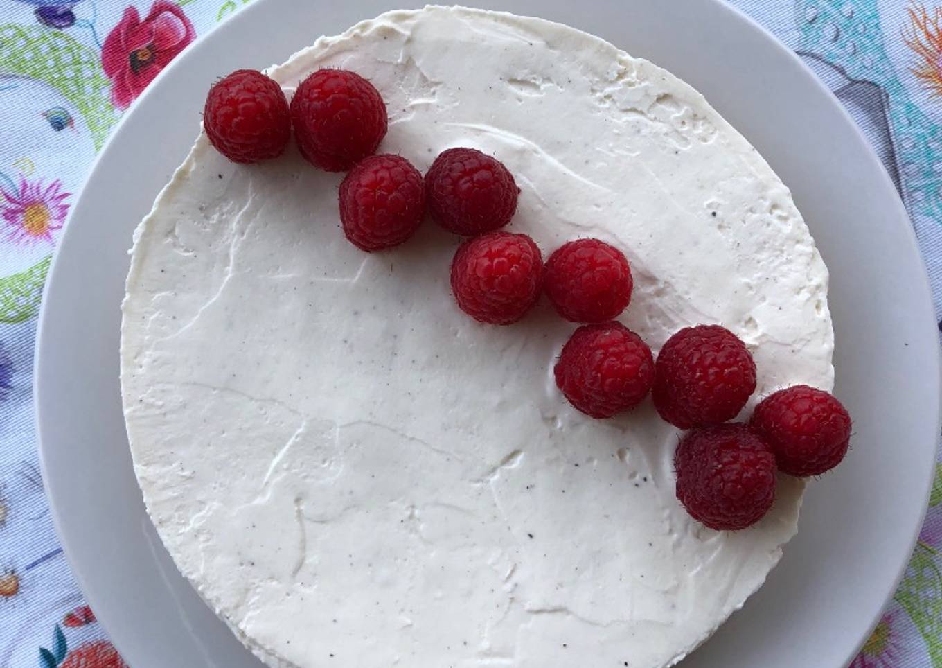 Cheesecake glacé vanille framboises