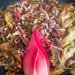 A picture of Ayam Pelalah Bongkot (Balinese Shredded Chicken with Torch Ginger).