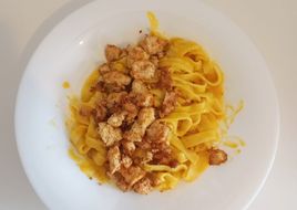 Tagliatelles butternut et tofu croustillant