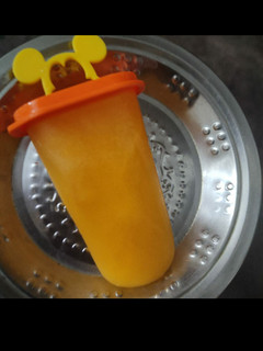 மாம்பழ ஐஸ்(mango ice recipe in tamil) செய்முறை முக்கிய புகைப்படம்
