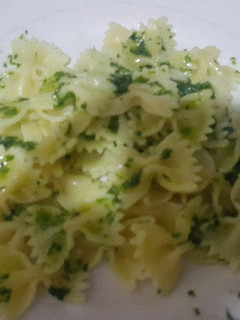 Una foto de Pasta en salsa pesto