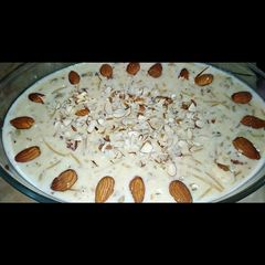 A picture of Sheer khurma.