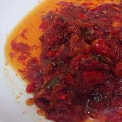 A picture of Sambal bawang.