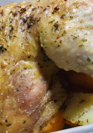 Una foto de Muslo de pollo al horno