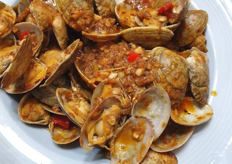 Steps to Prepare Any-night-of-the-week Seafood- Sambal Chilli lai lai