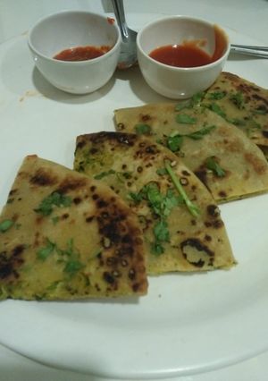 A picture of Aalu paratha.