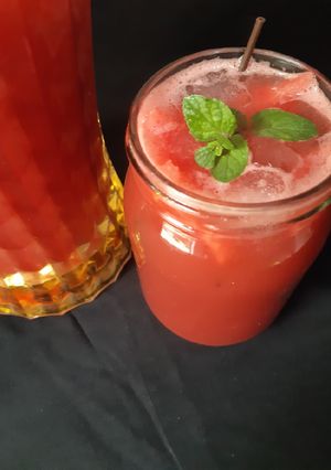 A picture of Watermelon juice.