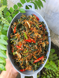 Foto resep Tumis Daun Singkong Teri