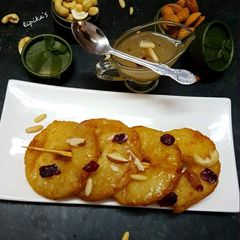 A picture of Apple Jalebi.