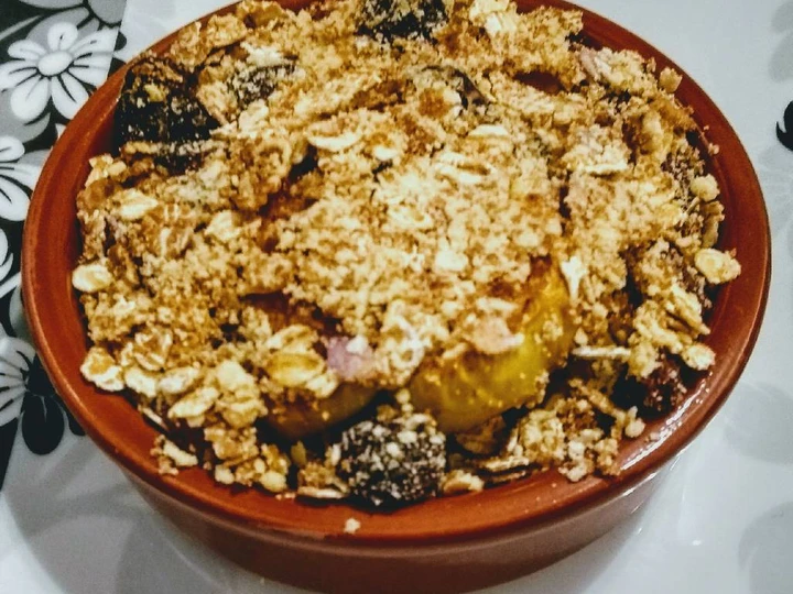 Easy Steps to Make Individual Baked Apple, Honey &amp;amp; Cinnamon Crumble which Delicious