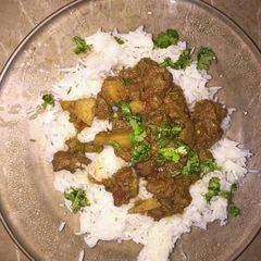 A picture of Qeema Aloo.