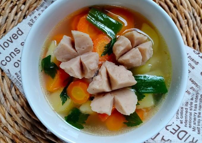 Langkah Mudah Masakan Resep Sop Bakso Wortel Kentang