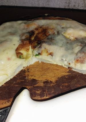 Una foto de TORTILLA DE PAPÁ CON FETAS DE MUZZA!! ♡