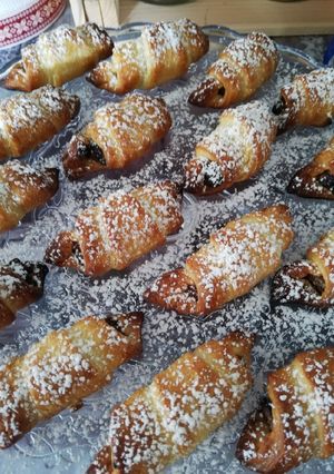 Foto di Cornetti di sfoglia con ripieno croccante