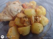 Una foto de papines a la cacerola