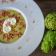 Crema de alchachofas con huevo poché