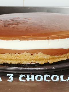 Una foto de Tarta 3 chocolates
