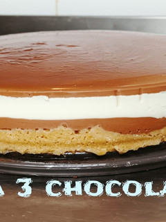 Una foto de Tarta 3 chocolates