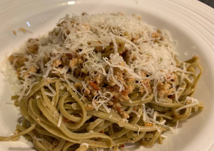 Simple Way to Prepare Speedy Edamame pasta with spicy turkey mince For Jamo