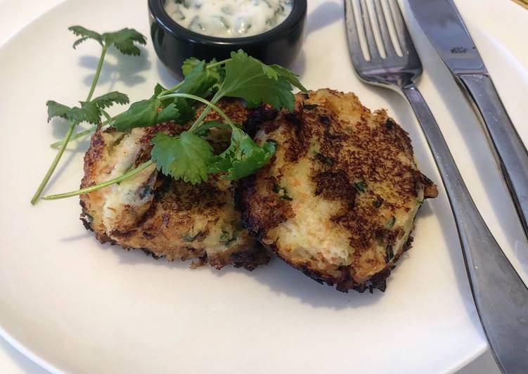 Smoked salmon and horseradish fishcakes