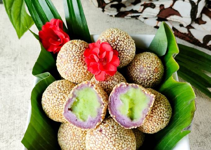 Resep Onde onde Ubi ungu isi kacang hijau pandan (379), Enak Banget
