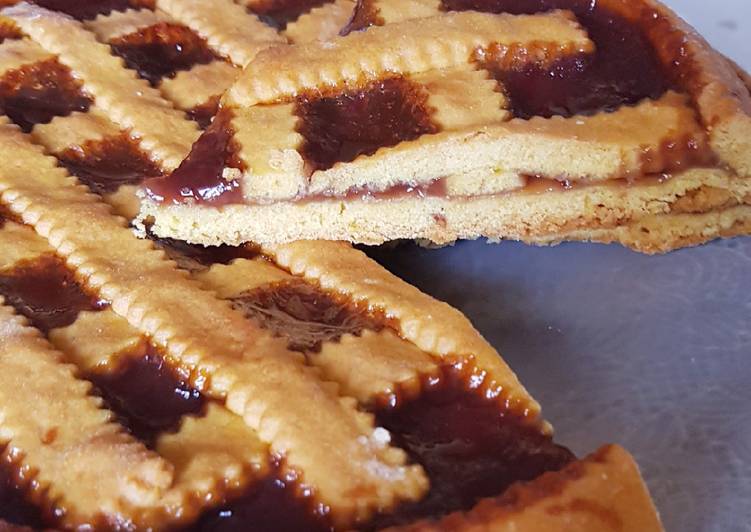 Crostata alla marmellata di fragole