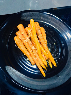 A picture of Butter Garlic Carrot.