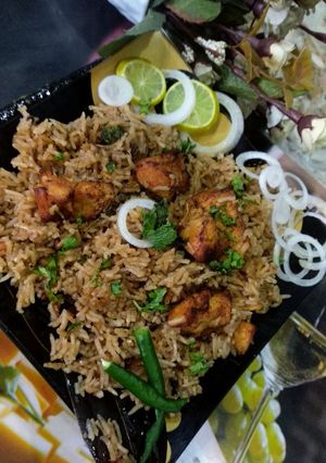 A picture of Tikka rice.