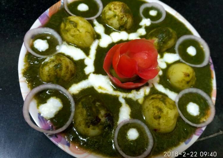 Recipe of Cooking Spinach dum baby potaoto
